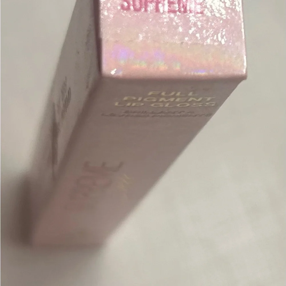 Jeffrey Star Supreme‎ Queen Gloss